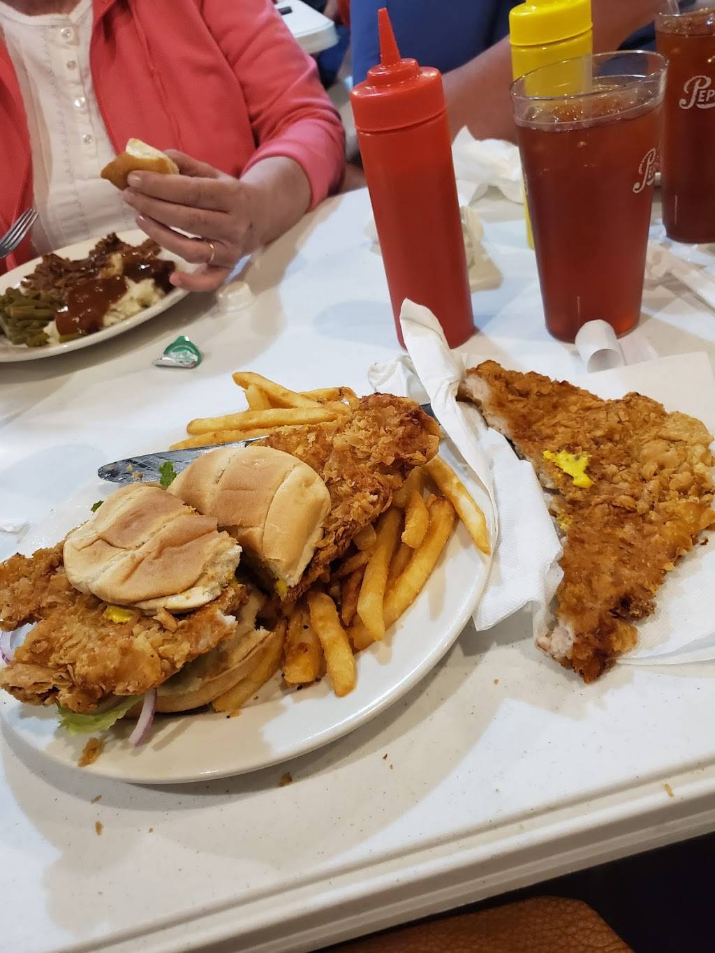 White Oak Grill, LLC | restaurant | 102 W Main St, Exline, IA 52555, USA | 6416582399 OR +1 641-658-2399