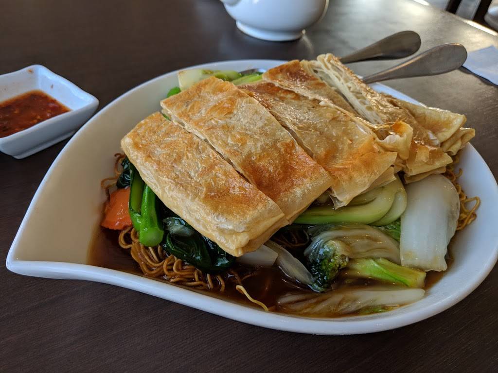 Greens Vegetarian Restaurants | restaurant | 638 Dundas St W, Toronto, ON M5T 1H8, Canada | 4166033337 OR +1 416-603-3337