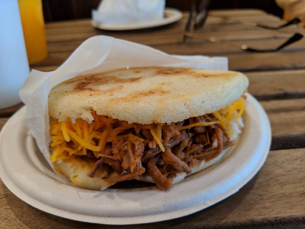 Chamo Venezuelan Cuisine | restaurant | 950 E Colorado Blvd, Pasadena, CA 91106, USA | 6266393339 OR +1 626-639-3339