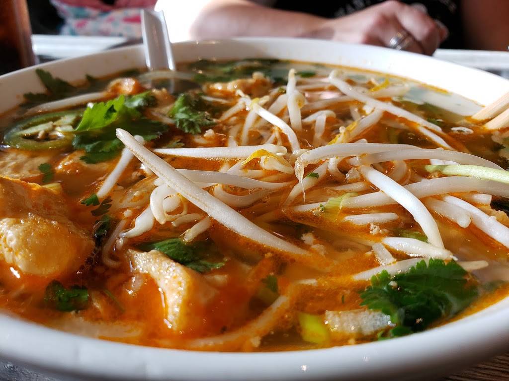 CreAsian Wok n Roll | restaurant | 2505 Sand Creek Rd, Brentwood, CA 94513, USA | 9255169999 OR +1 925-516-9999