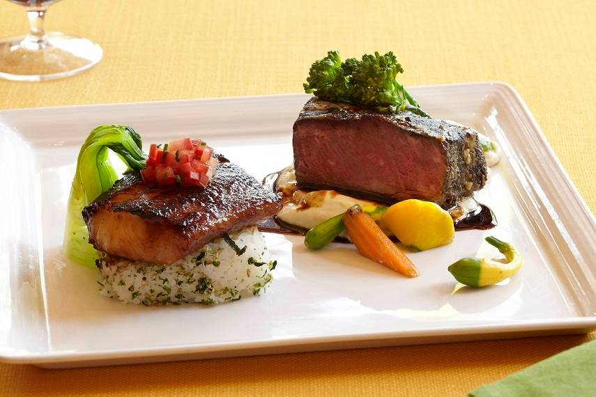 Roys Restaurant | restaurant | 321 W Katella Ave, Anaheim, CA 92802, USA | 7147767697 OR +1 714-776-7697