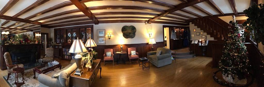 The Manor on Golden Pond | restaurant | 31 Manor Dr, Holderness, NH 03245, USA | 6039683348 OR +1 603-968-3348