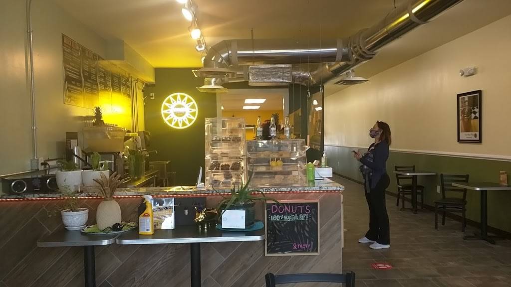 Viva Sol Juice Co. | restaurant | 124 Maple Ave W, Vienna, VA 22180, USA | 5714077409 OR +1 571-407-7409