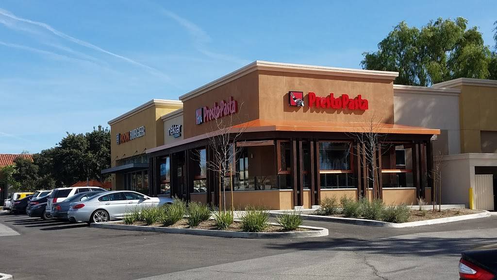 Presto Pasta | restaurant | 24375 Magic Mountain Pkwy, Valencia, CA 91355, USA | 6612847737 OR +1 661-284-7737