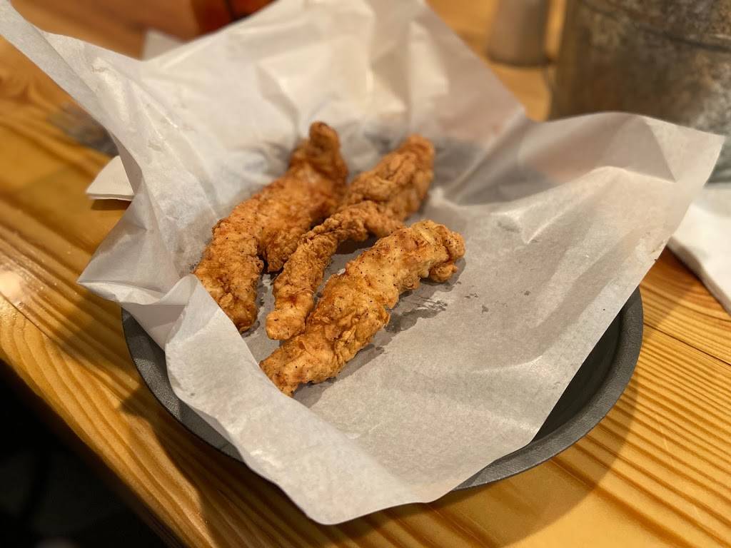 The Smokehouse | restaurant | 403 Old Hwy 64 E, Waynesboro, TN 38485, USA | 9317225037 OR +1 931-722-5037