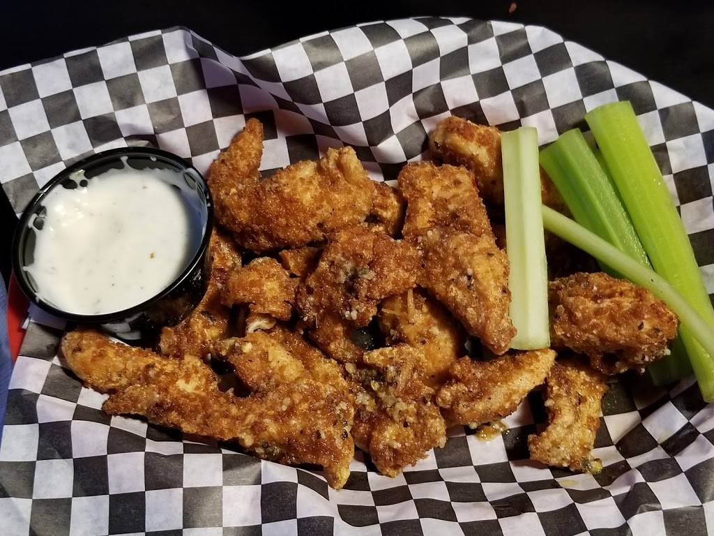 Off the Traxx | restaurant | 918 E New Haven Ave, Melbourne, FL 32901, USA | 3213272919 OR +1 321-327-2919