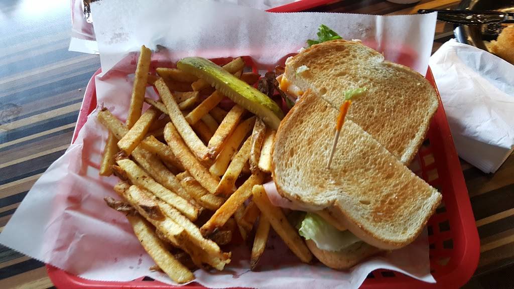 Young Avenue Deli | restaurant | 2119 Young Ave, Memphis, TN 38104, USA | 9012780034 OR +1 901-278-0034