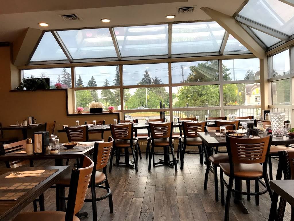 Les Grillades | restaurant | 111 Colonnade Rd, Nepean, ON K2E 7M3, Canada | 6137233224 OR +1 613-723-3224