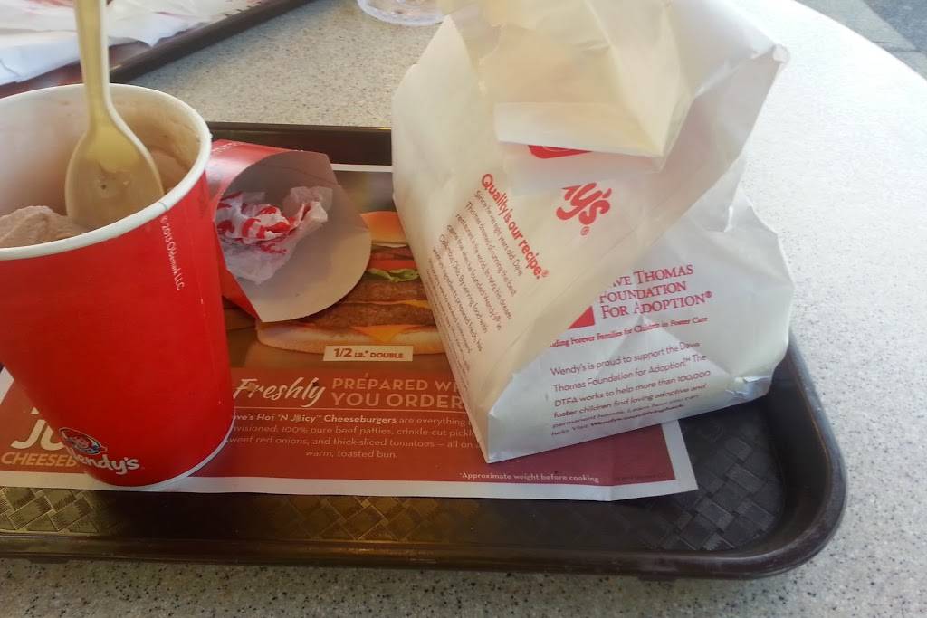 Wendys | restaurant | 912 W Galbraith Rd, Cincinnati, OH 45231, USA | 5139068694 OR +1 513-906-8694
