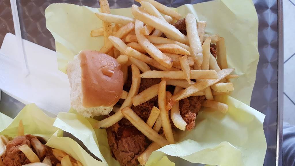 Louisiana Famous Fried Chicken | restaurant | 5818 Rodeo Rd, Los Angeles, CA 90016, USA | 3108382785 OR +1 310-838-2785