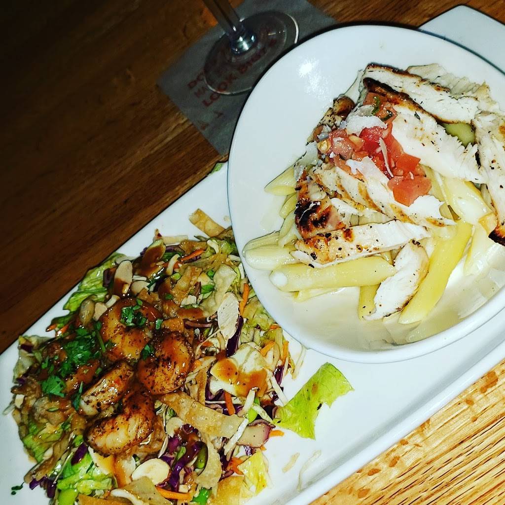 Applebees Grill + Bar | restaurant | 2800 N. Main Street, Main Place Mall Suite 868, Santa Ana, CA 92705, USA | 6572126701 OR +1 657-212-6701