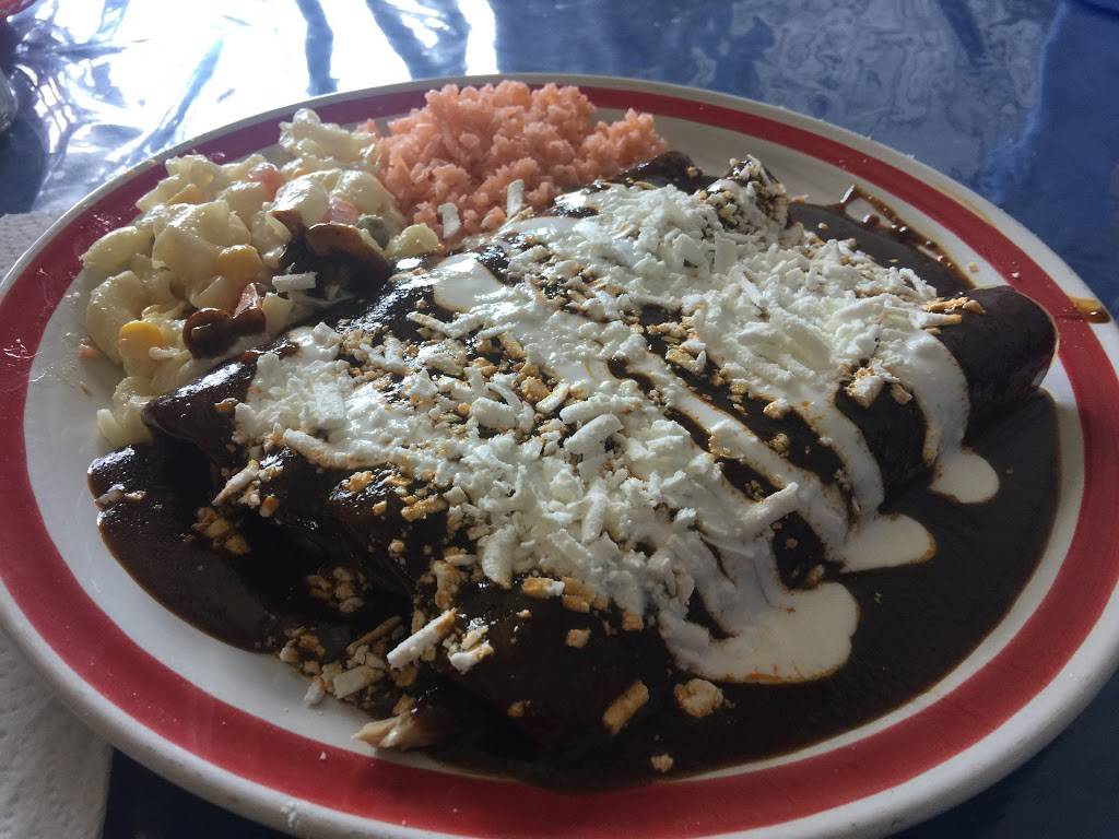 Casita Azul | restaurant | Ensenada 15306, El Tecolote Segunda Secc, 22675 La Joya, B.C., Mexico | 016646605612 OR +52 664 660 5612