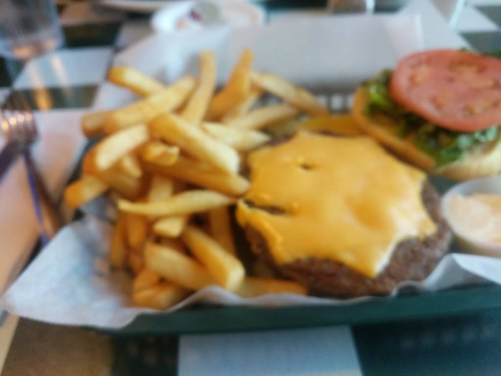 Hickory Notch Grill | restaurant | 2031 Broadstreet Rd, Maidens, VA 23102, USA | 8045562742 OR +1 804-556-2742