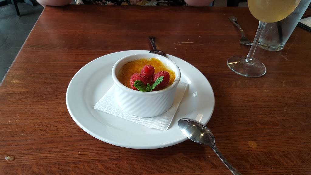 Blue Slip Bistro | restaurant | 300 W Depot Ave, Knoxville, TN 37917, USA | 8652497806 OR +1 865-249-7806