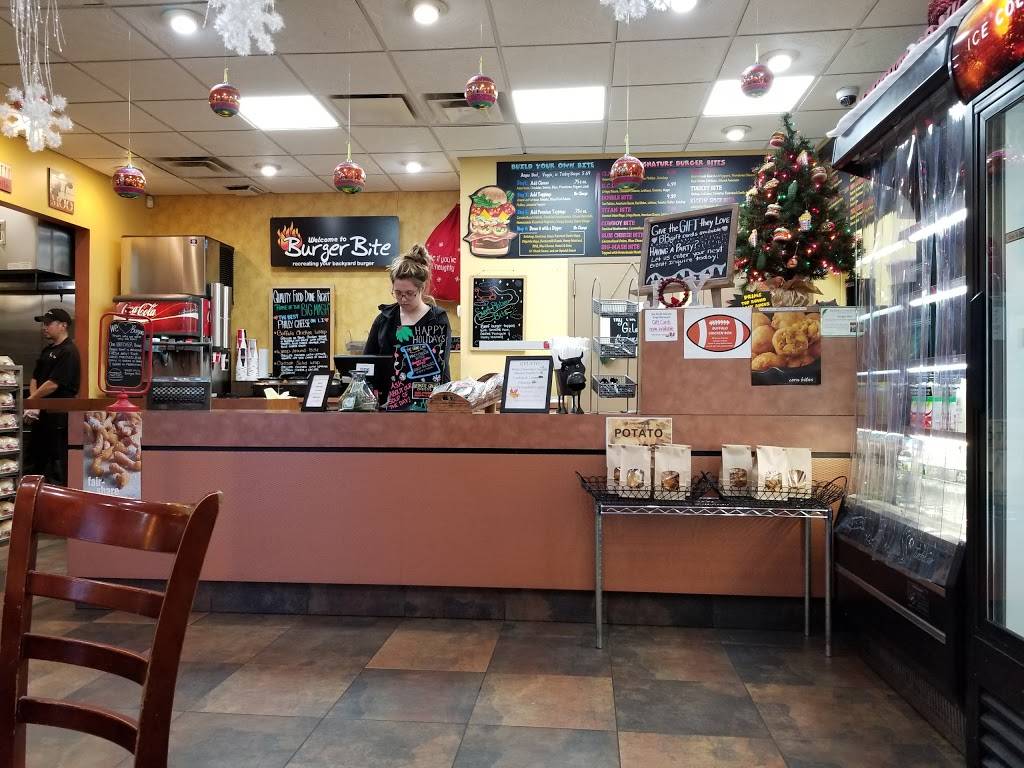 Burger Bite | restaurant | 616 Hempstead Turnpike, West Hempstead, NY 11552, USA | 5162923777 OR +1 516-292-3777