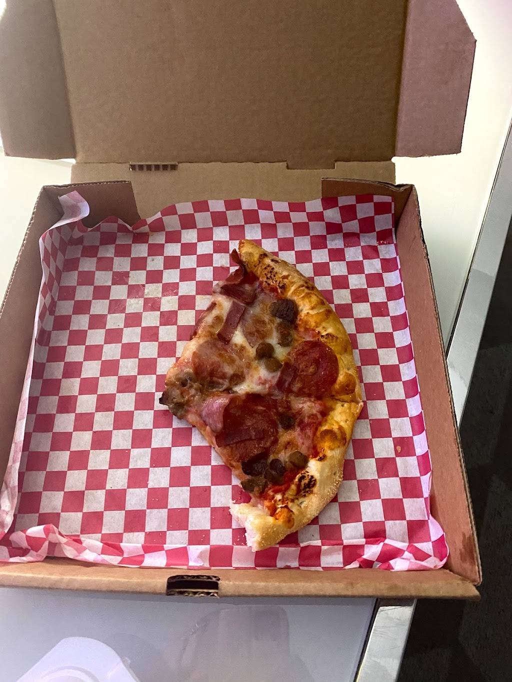 Rays Pizza & Gyros | meal delivery | 231 7th Ave N, Nashville, TN 37203, USA | 6159560000 OR +1 615-956-0000