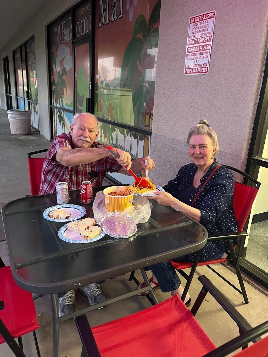 By The Bucket Mesa | restaurant | 454 N Lindsay Rd, Mesa, AZ 85213, USA | 4808683724 OR +1 480-868-3724