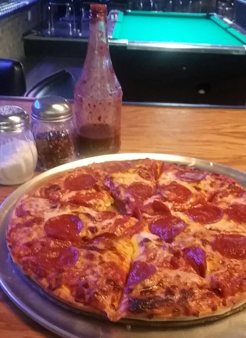 Los Sierras Bar | restaurant | 6762 Lowell Blvd, Denver, CO 80221, USA | 3036575920 OR +1 303-657-5920