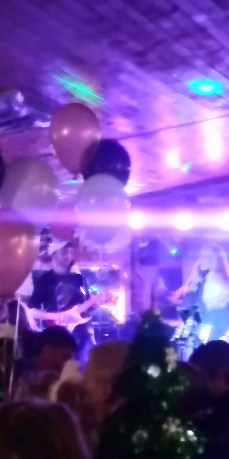 Courtyard Oyster Bar & Grill Lincoln | restaurant | 75023 AL-77, Lincoln, AL 35096, USA | 2057631225 OR +1 205-763-1225