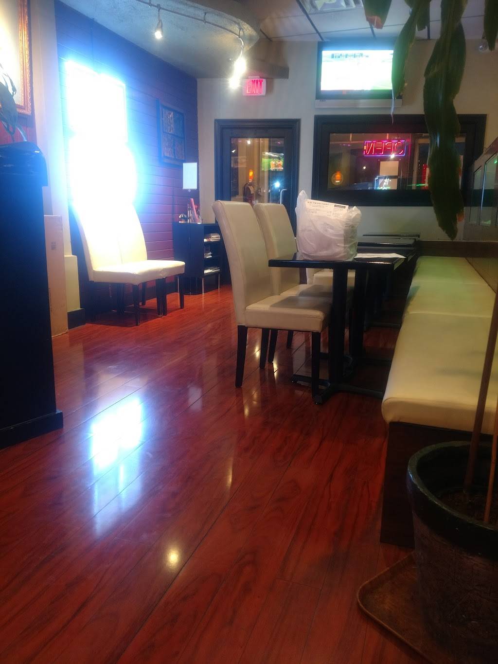 Thai Curry | restaurant | 307 N Glebe Rd, Arlington, VA 22203, USA | 7035240711 OR +1 703-524-0711