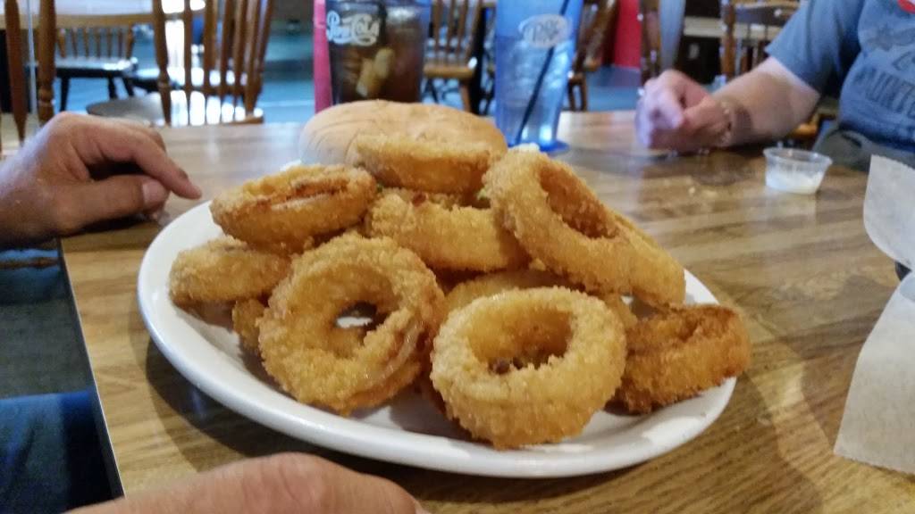 Cheers | restaurant | 3823 N Broadway Ave, Muncie, IN 47303, USA | 7652167013 OR +1 765-216-7013