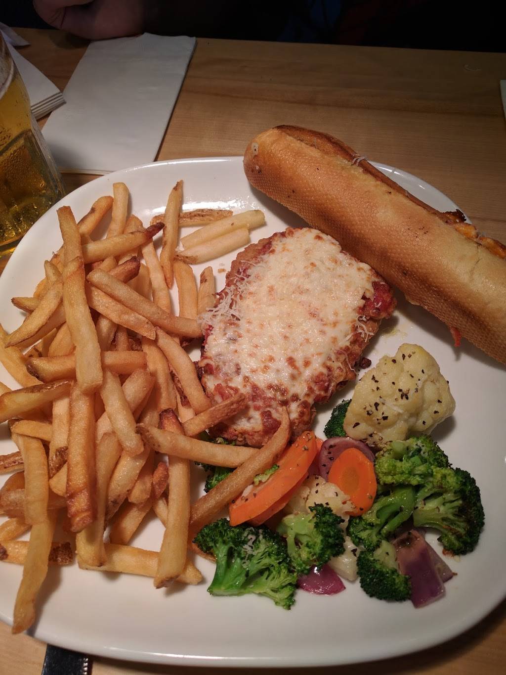 Boston Pizza | restaurant | 9 Queensway West, Simcoe, ON N3Y 2M7, Canada | 5194283347 OR +1 519-428-3347