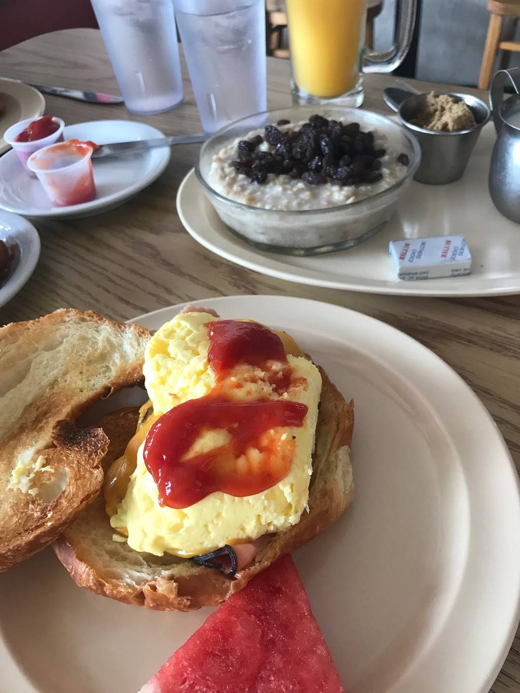 Cafe Bliss | cafe | 152 N Yosemite Ave, Oakdale, CA 95361, USA | 2098483830 OR +1 209-848-3830