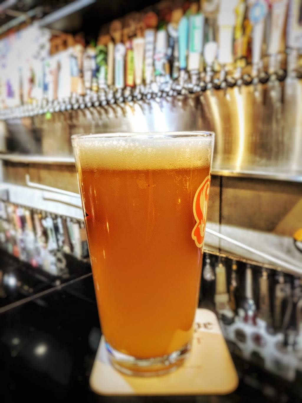 Empire State Pizza & Growlers | restaurant | 5000 Winters Chapel Rd, Atlanta, GA 30360, USA | 7706805516 OR +1 770-680-5516