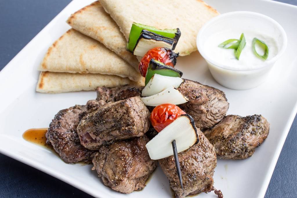 Captains Landing | restaurant | 152 N River Rd, Mt Clemens, MI 48043, USA | 5864939551 OR +1 586-493-9551