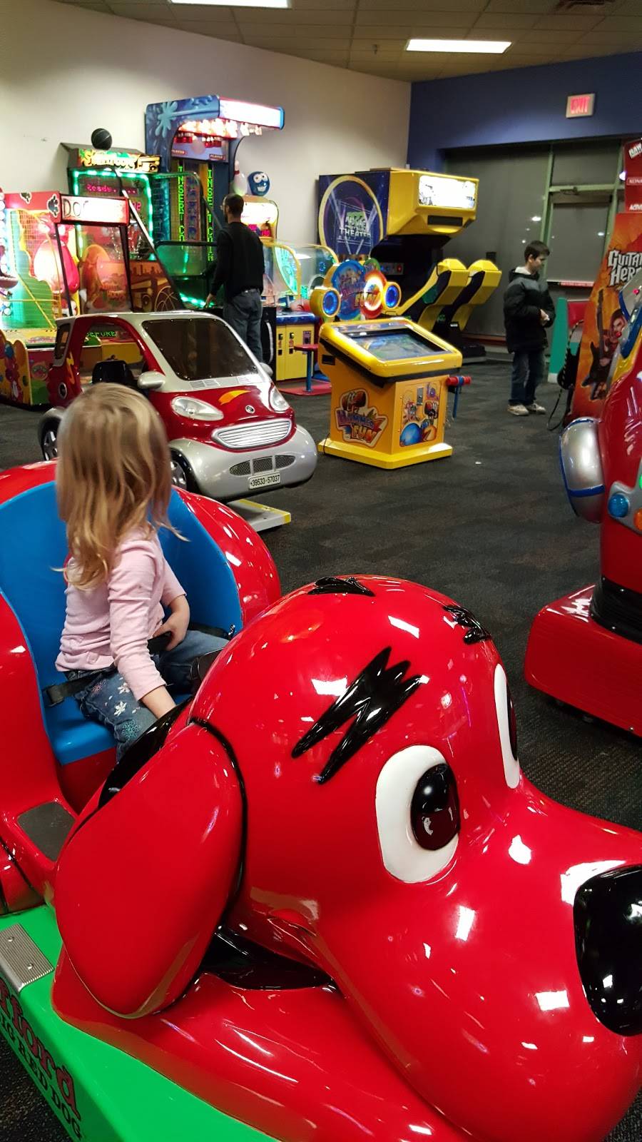 Chuck E. Cheeses | restaurant | 3631 Soldano Boulevard, Columbus, OH 43228, USA | 6143518884 OR +1 614-351-8884