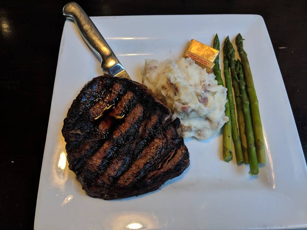 4 Brothers Bar & Grill | restaurant | 1430 Two Rivers Blvd, Le Mars, IA 51031, USA | 7125484444 OR +1 712-548-4444