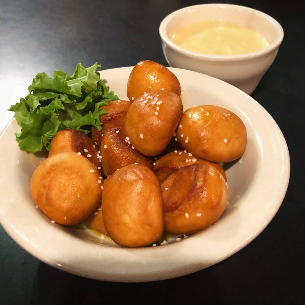 The Lou Eats & Drinks | restaurant | 710 N 2nd St, St. Louis, MO 63102, USA | 3146219570 OR +1 314-621-9570