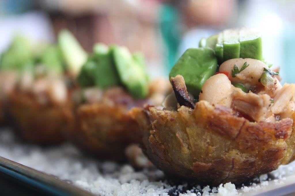 The Catch Seafood & Sushi | restaurant | 766 Northlake Blvd, North Palm Beach, FL 33408, USA | 5618422180 OR +1 561-842-2180