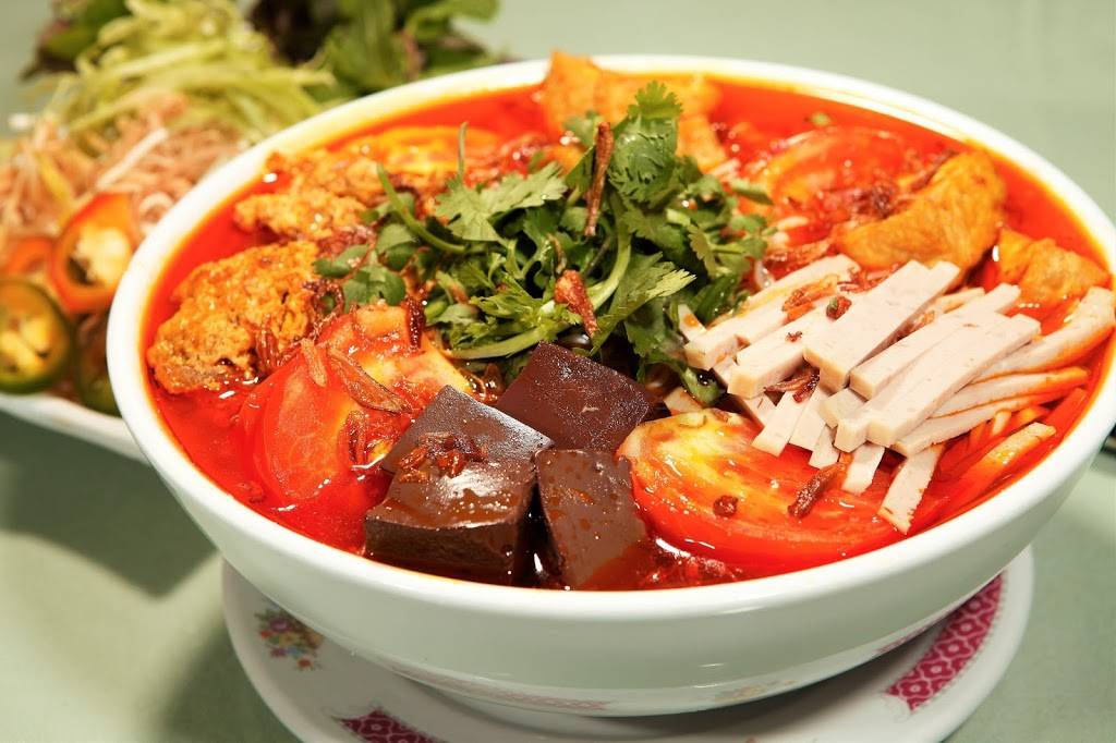 Huong Viet Vietnamese Restaurant | restaurant | 5286 W Colonial Dr, Orlando, FL 32808, USA | 4077309835 OR +1 407-730-9835