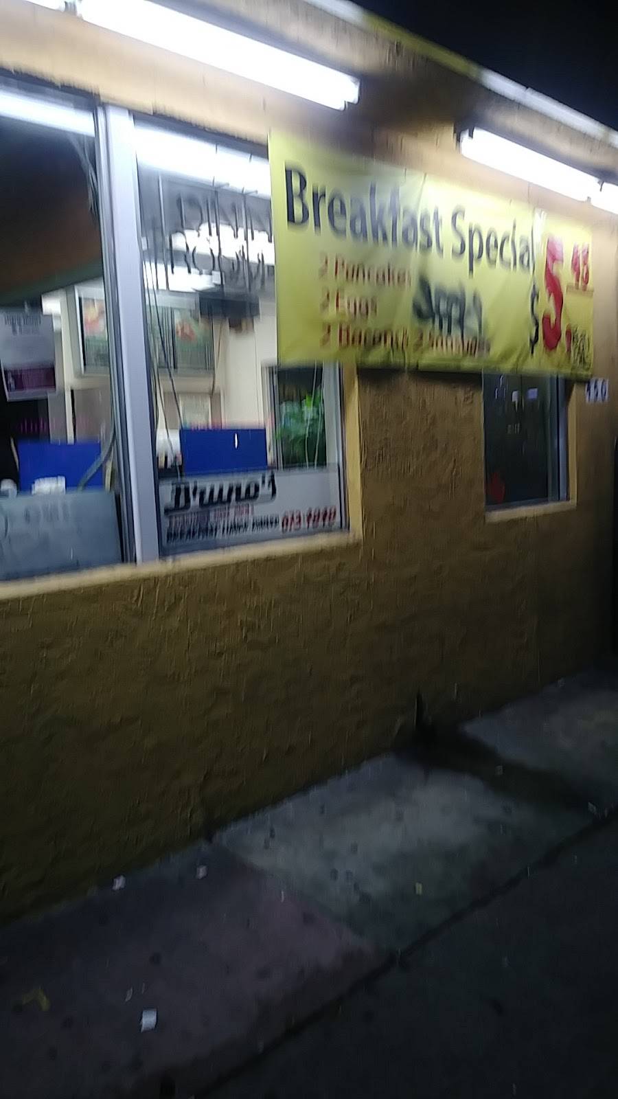 Brunos Burgers | restaurant | 450 E Manchester Blvd, Inglewood, CA 90301, USA | 3106734949 OR +1 310-673-4949