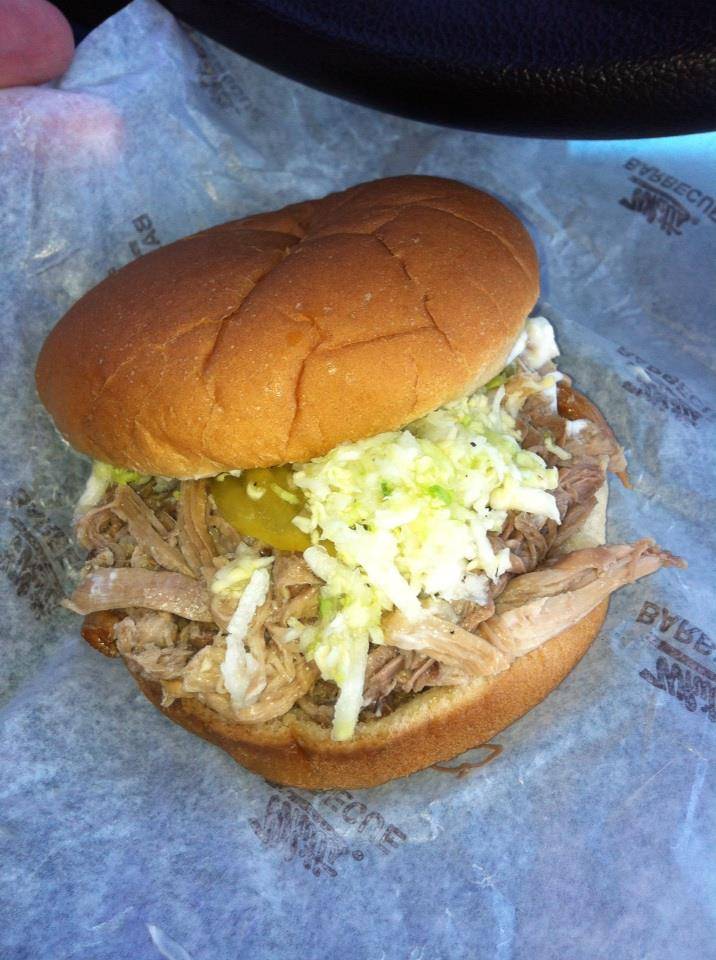 Whitts Barbecue | restaurant | 114 E Old Hickory Blvd #3933, Madison, TN 37115, USA | 6158681369 OR +1 615-868-1369