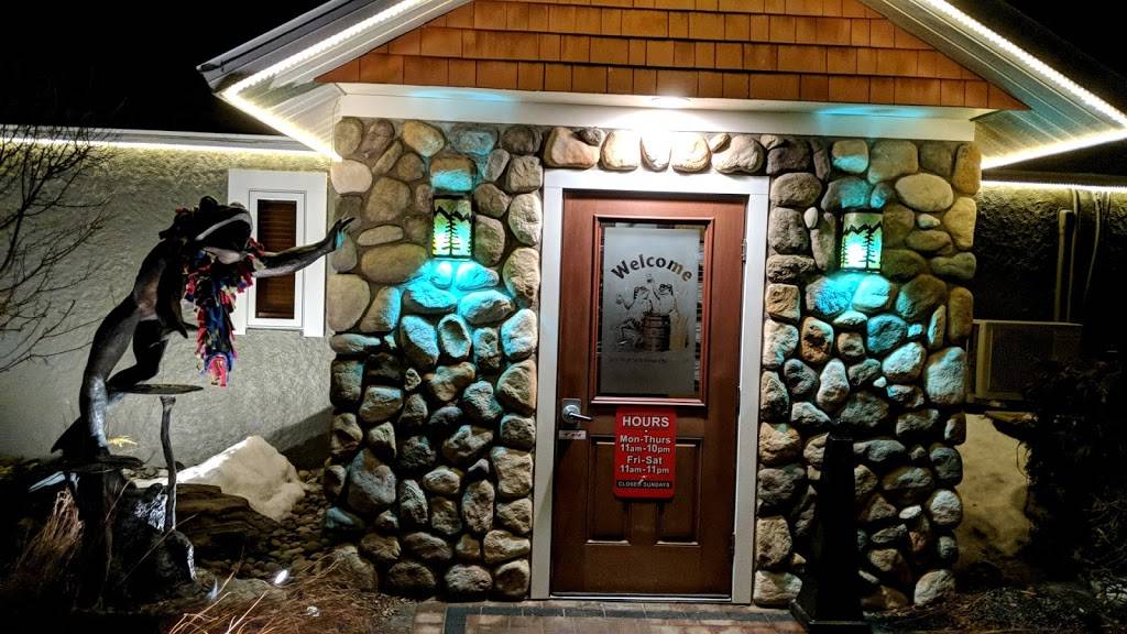 The Side Door Saloon | restaurant | 1200 US-31, Petoskey, MI 49770, USA | 2313479291 OR +1 231-347-9291