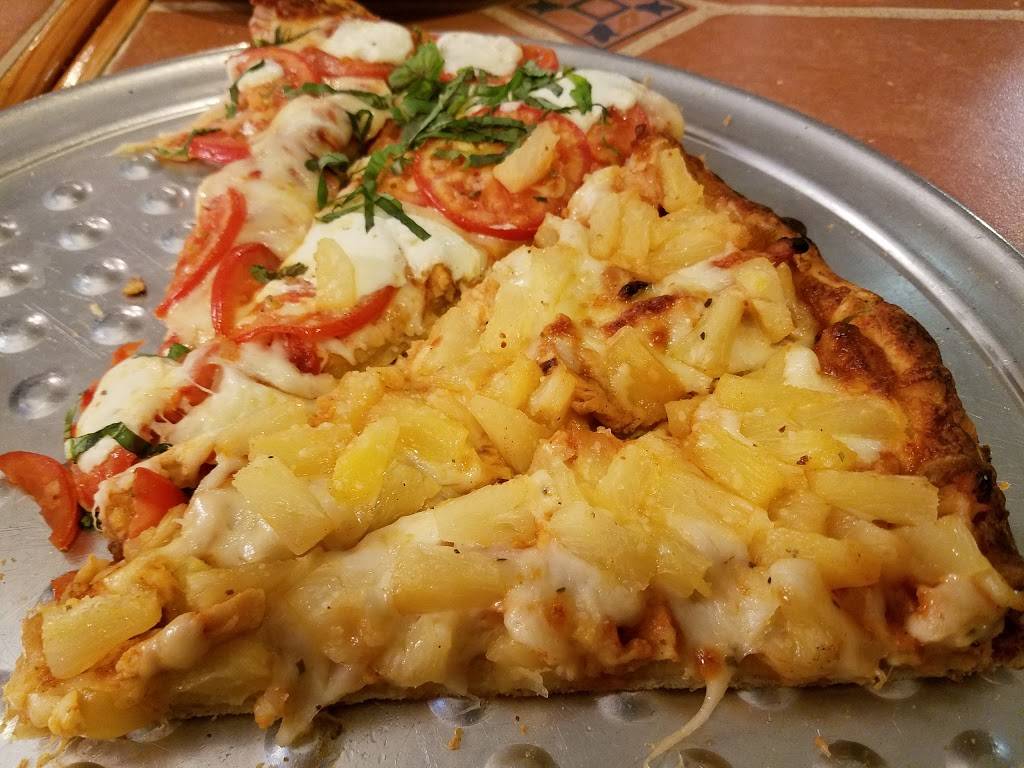 Hectors Pizza | restaurant | 1420 S McDowell Blvd, Petaluma, CA 94954, USA | 7077651800 OR +1 707-765-1800