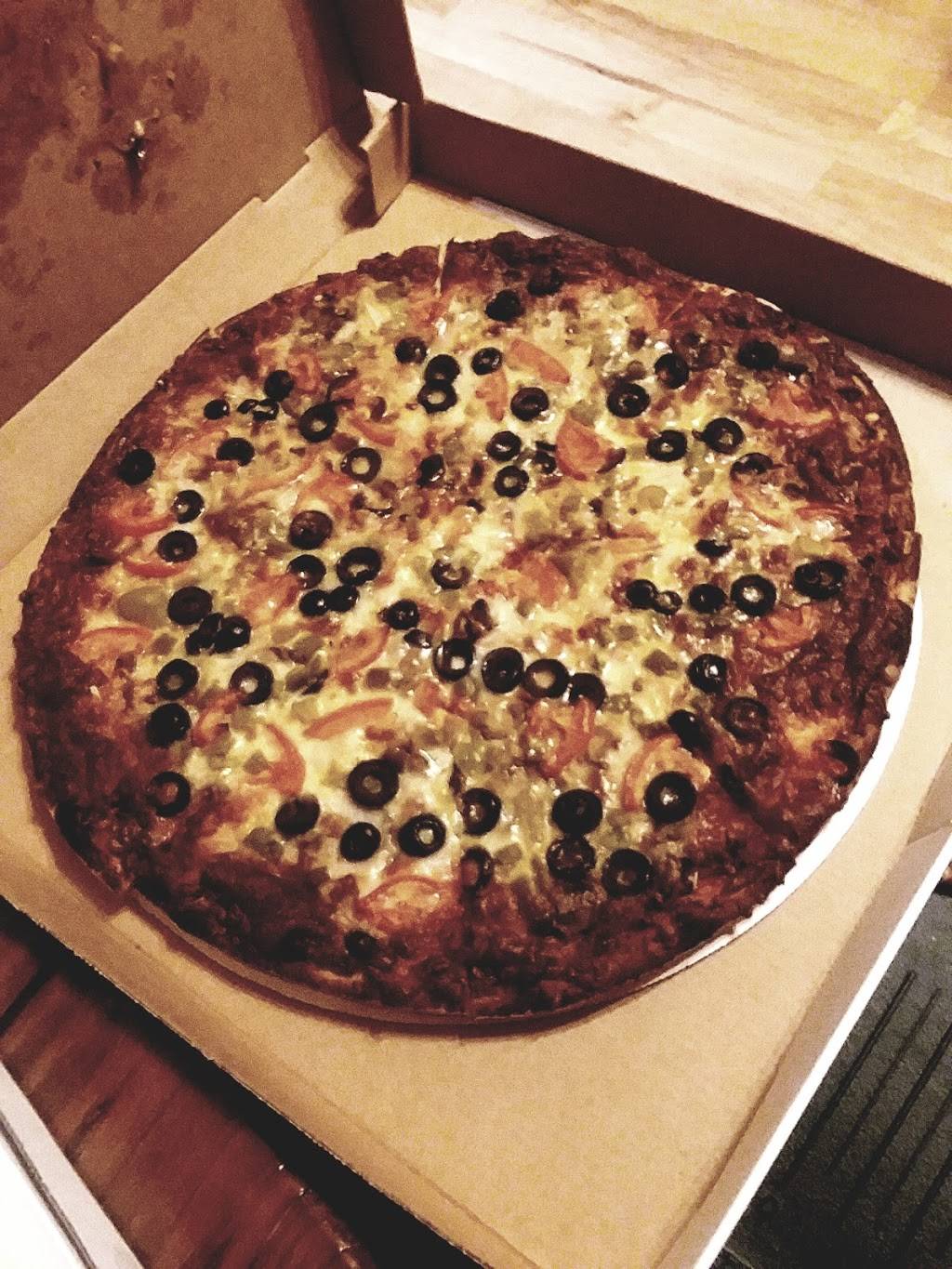 Butchs Pizza North | restaurant | 220 E Wall St, Eagle River, WI 54521, USA | 7154771111 OR +1 715-477-1111