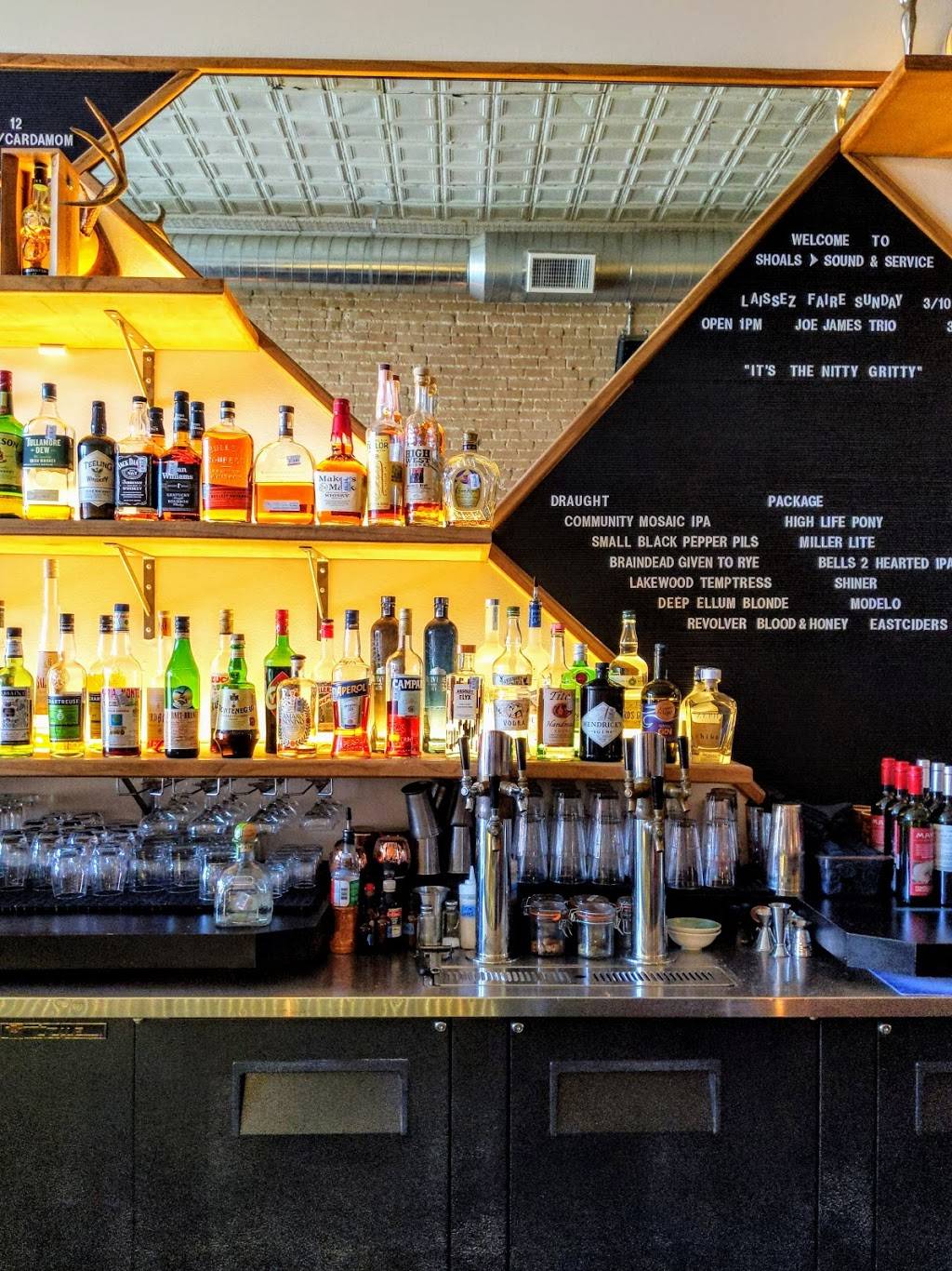 Shoals | restaurant | 2614 Elm St STE# 110, Dallas, TX 75226, USA | 4696770176 OR +1 469-677-0176