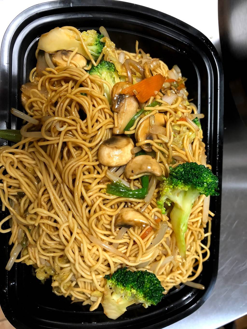 China 8 | restaurant | 816 Tower St S, Fergus, ON N1M 2R3, Canada | 5197871888 OR +1 519-787-1888