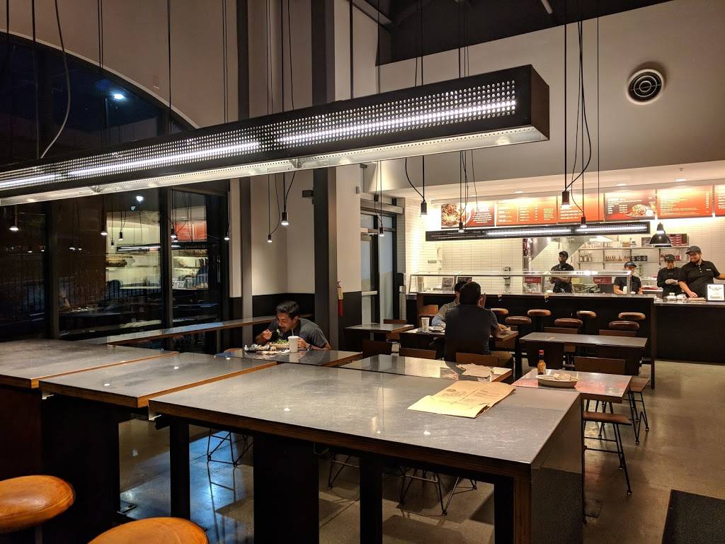 Chipotle Mexican Grill | restaurant | 4600 Roswell Rd Unit B110, Sandy Springs, GA 30342, USA | 4042571510 OR +1 404-257-1510