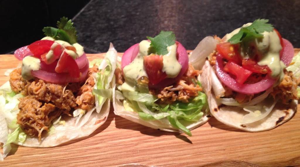 Brick & Brew | restaurant | 2138 Darby Rd, Havertown, PA 19083, USA | 4844557250 OR +1 484-455-7250