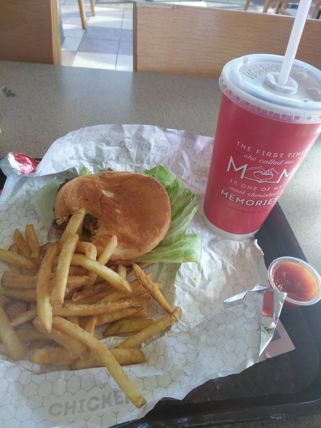Wendys | restaurant | 18001 E 9 Mile Rd, Eastpointe, MI 48021, USA | 5867790132 OR +1 586-779-0132