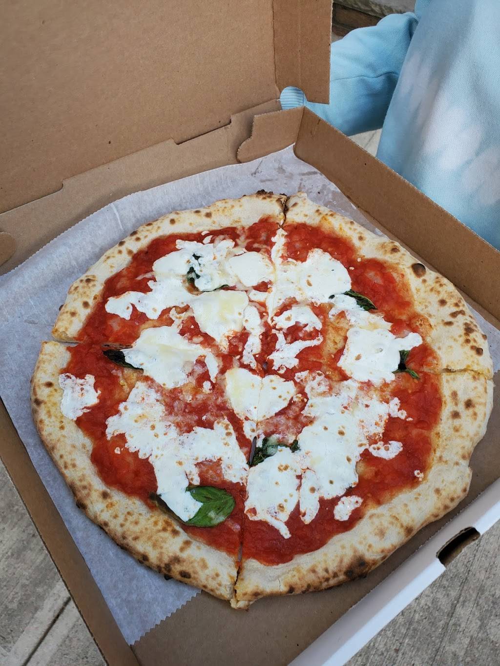 Mondo Kosher Wood Fired Pizza | restaurant | 509 Avenue P, Brooklyn, NY 11230, USA | 3477025711 OR +1 347-702-5711