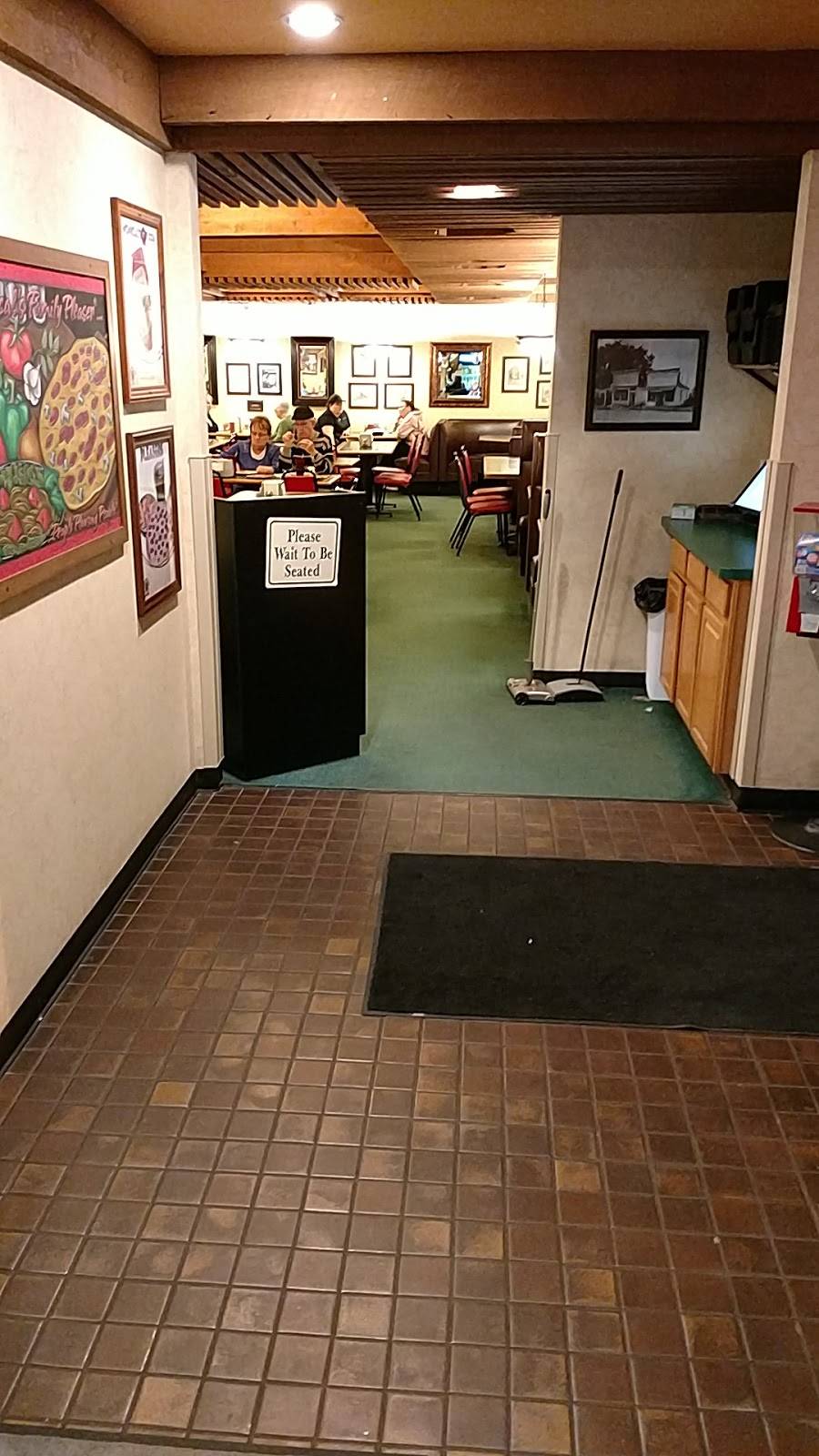 Monicals Pizza | restaurant | 900 S Court St, Tuscola, IL 61953, USA | 2172534749 OR +1 217-253-4749