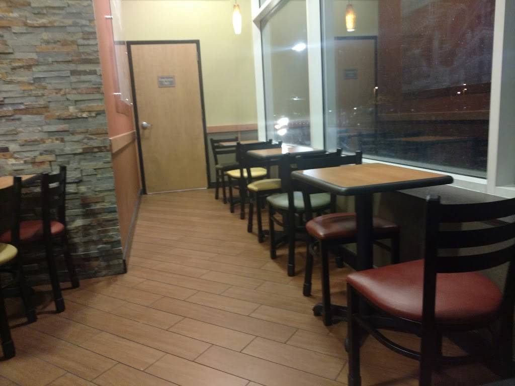 Subway | restaurant | 1800 Holton Rd, Muskegon, MI 49445, USA | 2317192020 OR +1 231-719-2020