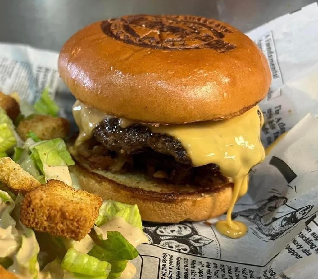 McGraths Burger Shack Western Branch | restaurant | 3916 Portsmouth Blvd, Chesapeake, VA 23321, USA | 7573370068 OR +1 757-337-0068