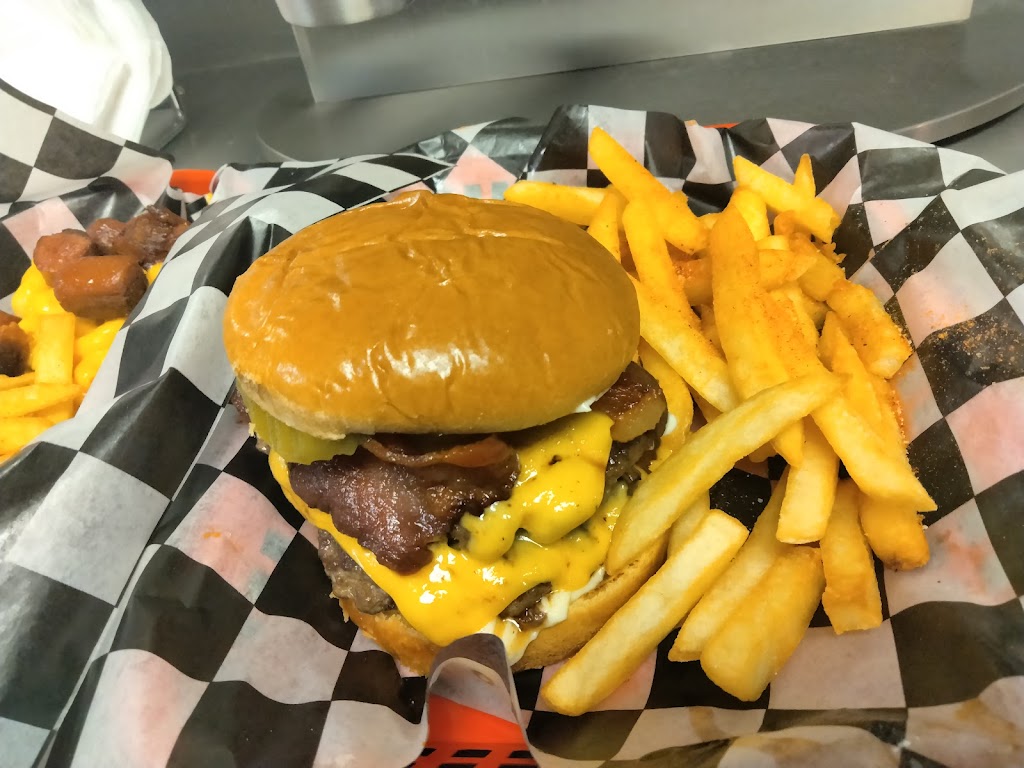 Mugsy Dogs - Mesa | restaurant | 1005 E Main St, Mesa, AZ 85203, USA | 4806170007 OR +1 480-617-0007