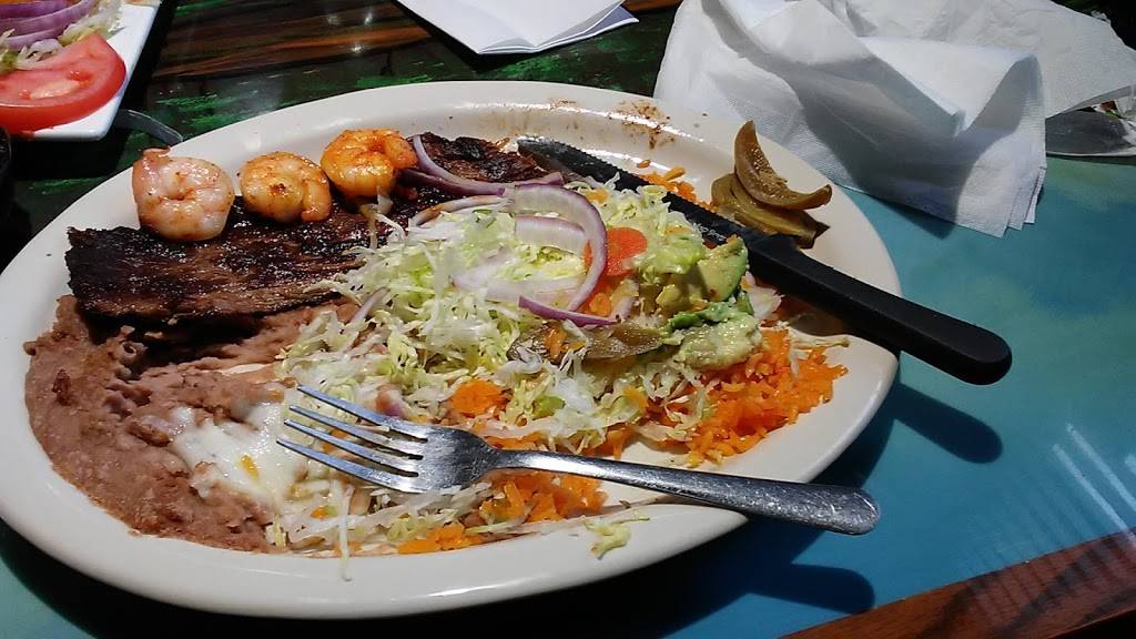 La Cocina Mexicana | restaurant | 869 W Columbia Ave, Battle Creek, MI 49015, USA | 2699698940 OR +1 269-969-8940